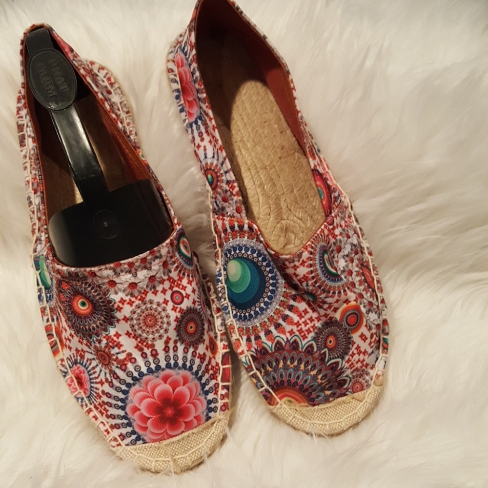 NWOT Desigual Espadrilles